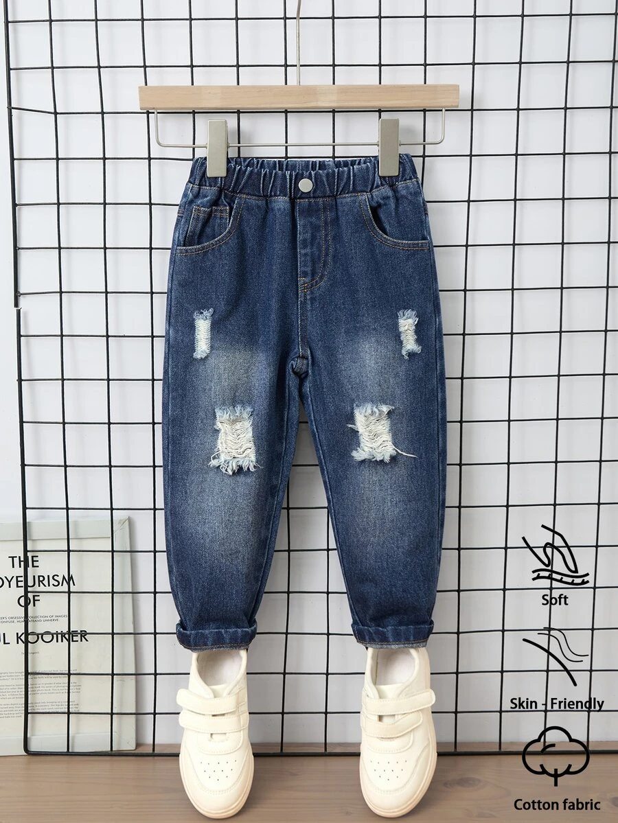 SHEIN 男童百搭休閒破洞磨損修身牛仔褲 - 深色水洗藍 - 查看 1