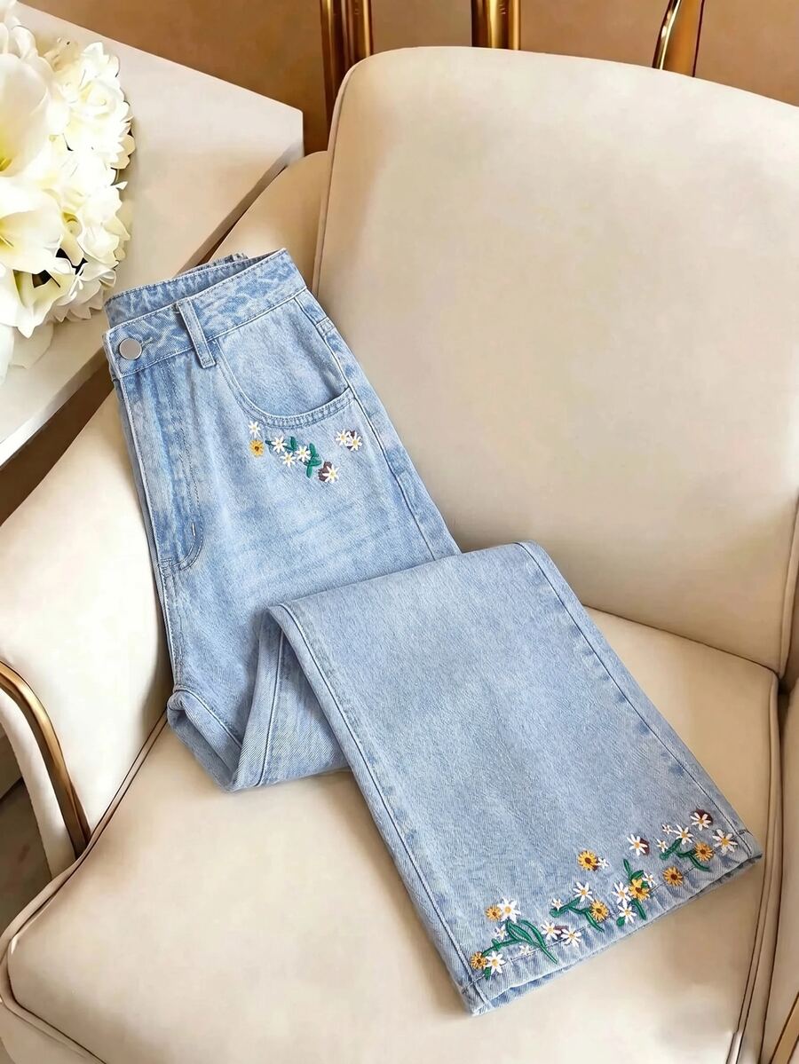 GlowEve 女款夏季花卉刺繡牛仔褲 - 淺色水洗藍 - 查看 1