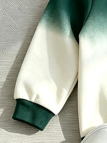 小男孩 2 件套休閒時尚 春/秋/冬 男童圓領運動衫與運動長褲套裝，酷炫漸層色滿版英文圖案，彈性柔軟面料，春/秋/冬男童套裝，休閒穿著，返校、派對，適合戶外野餐、街頭攝影、校園、假期、禮物使用 - 墨綠色 - 查看 3