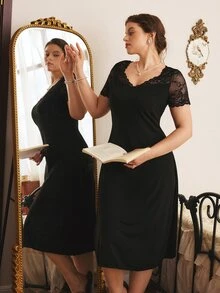 Côtesoire Plus Size Women's French Elegant Lace Long Nightgown - Black - View 2