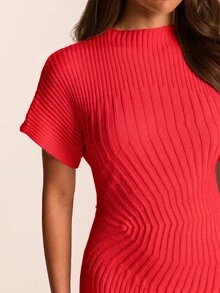 SHEIN BAE 韓式優雅羅紋針織不對稱修身緊身洋裝 女款夏季顯瘦貼身彈性包臀洋裝 適合早午餐、茶會、休閒穿搭 米白色 - 紅色 - 查看 6