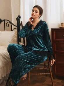 Côtesoire South French Elegant Mature Diamond Velvet & Lace Patchwork Open Front Plus Size Pajama Set - Dark Green - View 4