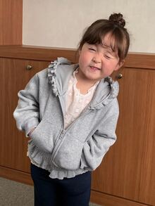 DAZY Sweatshirt Kasual Berkerudung Gaya Korea Warna Polos untuk Bayi/Balita (Perempuan) - Grey - View 3