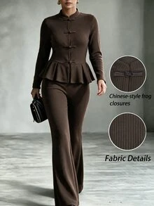Auvina Setelan Rajut Cokelat 2 Potong untuk Wanita Ukuran Besar, Atasan Peplum Kerah Tegak dengan Kancing Katak Cina & Celana Panjang Lebar Pinggang Tinggi untuk Musim Gugur dan Musim Dingin - Coklat - View 1