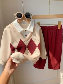 SHEIN 男女嬰兒適用，男嬰 2 件組秋冬加厚抓絨休閒可愛學院風衛衣套裝，Polo 領燈芯絨長褲套裝，嬰兒冬季穿搭套裝，聖誕 - 紅色 - 查看 7
