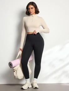 Easithlete Easithlete Seamless Criss-Cross Waist Yoga Pants With Butt-Lifting Effect - Black - View 5