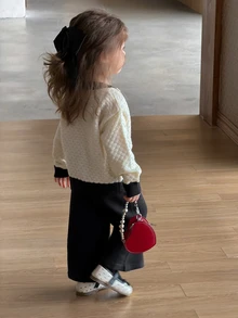 DAZY Baby Girl Korean Style Long Sleeve 3D Floral Decor Spring/Autumn Knit Cardigan And Knit Pants Set - Black and White - View 5
