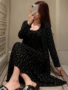 DAZY 2pcs Women's Sweet Ditsy Floral Sleeveless Fitted Long Strap Dress & Long Cardigan Robe Sleepwear Set - Black - View 1