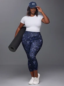 Voyena Plus Size Women's Blue Leopard Print Leggings, 7/8 Length Home & Sports Leggings - Blue - View 3
