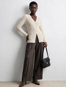 Aalyst Spring/Autumn Elegant V-Neck Sleeveless Button-Front Fitted Cardigan Top For Women - White - View 3