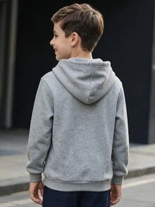 SHEIN 兒童小男孩簡約街頭風小字母印花運動衫，休閒學院風舒適時尚極簡實用百搭，柔軟面料，適合日常穿著、上學、旅行、戶外運動，秋冬返校季 - 灰色 - 查看 2