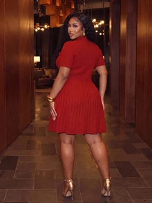 Slaydiva Plus Size VNeck Ruffle Hem Knit Mini Dress, Short Sleeve Slim Fit Party Dress - Red - View 3