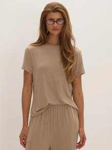 MUSEYN Stone Jersey Sloatchy T-Shirt Versatile Lounge Everyday Date Night Chic New Season Fall - Camel - View 1