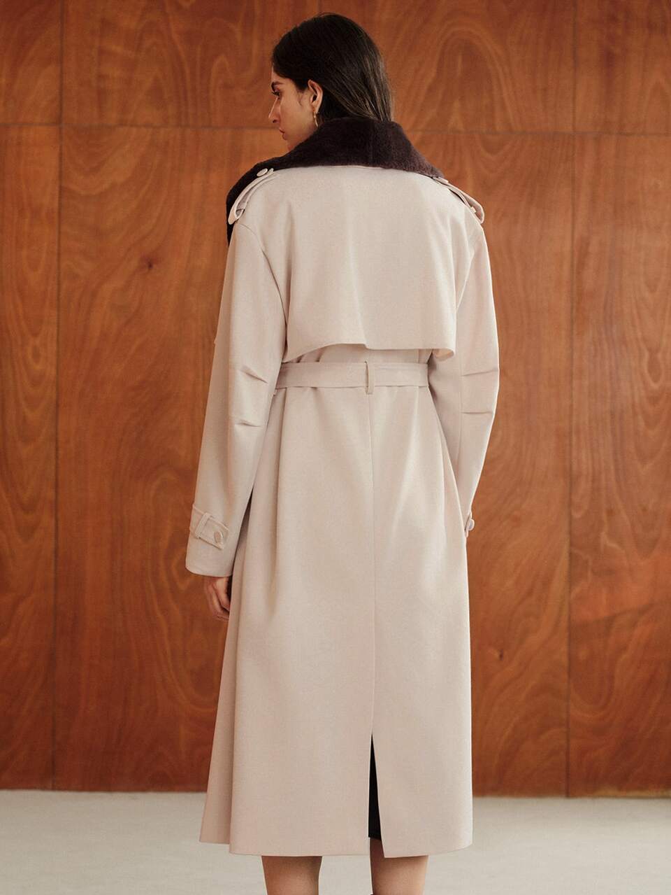 Anewsta Essential Autumn/Winter New High-Quality Standard Size Women's Long Trench Coat With Large Lapel, Fur Collar, Double-Breasted, Waist-Cinching, Slimming, Elegant, Versatile, Commuter Style