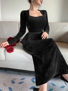 DAZY Setelan 2 Potong Elegan untuk Wanita: Atasan Lengan Panjang Kerah Angsa Warna Polos dengan Hiasan Ruffle di Bagian Bawah dan Rok - Hitam - View 4