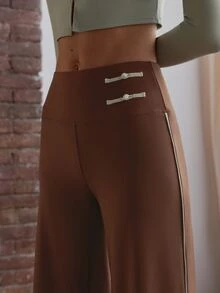Nöista Part Of A Set, Activewear Long Pants With Straight Shape, Button In Contrast As Detail, Perfect For Weekends In Fall Winter, Activewear, Barre Yoga  - Coffee Brown - View 2