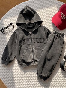 SHEIN 中性嬰兒男/女童、幼兒 2 件組秋冬休閒時尚黑色紮染連帽夾克套裝、運動衫套裝、嬰兒冬季穿搭套裝、街頭風 - 黑色 - 查看 8