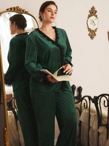 Côtesoire Plus Size Women's French Elegant Glossy Velvet & Lace Long Sleeve Pajama Set With Pants - Dark Green - View 1