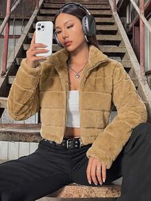 SHEIN Unity 女款拉鍊短版泰迪毛絨外套 黑色毛皮夾克 短版夾克 - 卡其色 - 查看 5