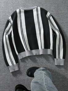 Manfinity Hypemode Casual Khaki And Black Striped Men's Cardigan Short Knitwear Long Sleeve Button Front V-Neck Sweater - Black and White - View 2