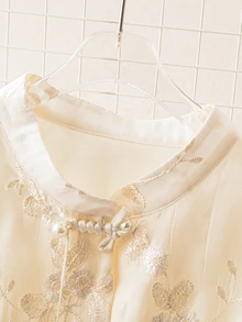 GlowEve 女款花卉刺繡立領鈕扣式優雅長袖襯衫 - 杏色 - 查看 5