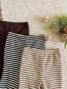 SHEIN LMoss Kids LMoss 3件組女嬰針織純色條紋休閒喇叭褲套裝 - 棕色 - 查看 4