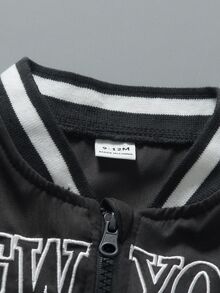 SHEIN 黑色拉鍊棒球夾克，羅紋對比條紋領，NEW YORK 字母印花，梭織薄款面料，春秋款，幼兒 - 黑色 - 查看 5
