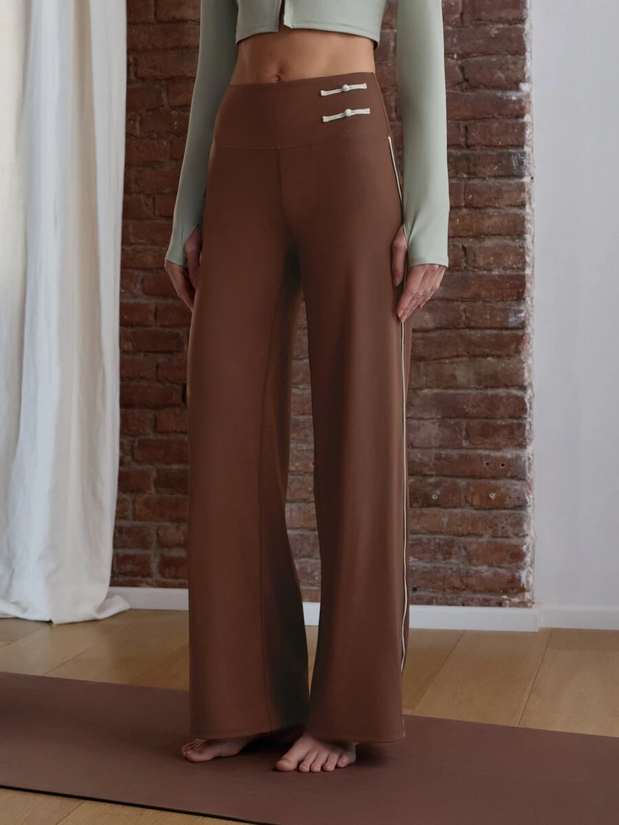 Nöista Part Of A Set, Activewear Long Pants With Straight Shape, Button In Contrast As Detail, Perfect For Weekends In Fall Winter, Activewear, Barre Yoga - Coffee Brown - View 1