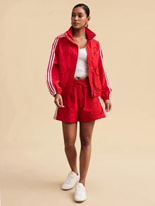 Travachic Women's Fashion Embroidered Hollow Long Sleeve Jacket And Striped Colorblock Shorts 2 Pieces Set - Red - View 3