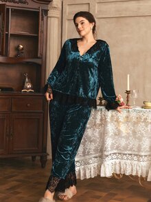 Côtesoire South French Elegant Mature Diamond Velvet & Lace Patchwork Open Front Plus Size Pajama Set - Dark Green - View 6