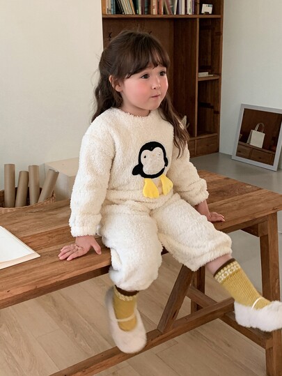 DAZY Infant (Girl) Round Neck Cartoon Long Sleeve Fleece-Like Autumn/Winter One-Piece Bodysuit