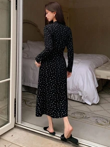 DAZY 2pcs Women's Sweet Ditsy Floral Sleeveless Fitted Long Strap Dress & Long Cardigan Robe Sleepwear Set - Black - View 2