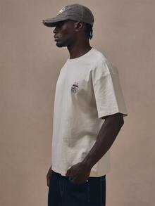 Musero Oversized Drop Shoulder Badge Graphic Tshirt Autum Winter Essentials - Apricot - View 3