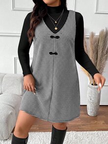 Lounesse Plus Size Women Solid Color Long Sleeve T-Shirt And Houndstooth Pattern Button Design Sleeveless Dress Elegant 2 Pieces Set - Black and White - View 3