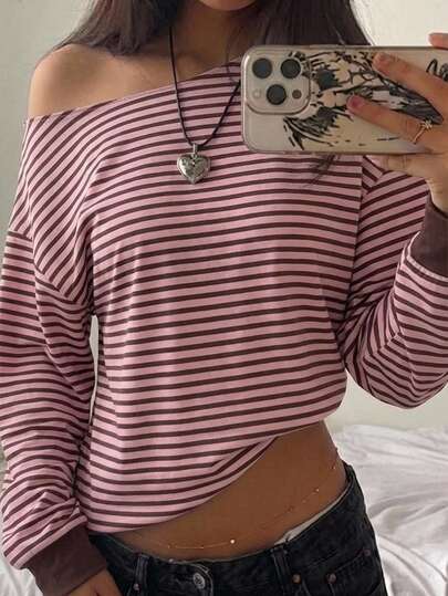 SHEIN EZwear Sudadera para mujer, ropa de otoño, sudadera de estilo universitario con hombro asimétrico y rayas rosas & marrones, estilo casual minimalista deportivo streetwear versátil para fiestas reuniones aeropuerto Y2K tops, atuendo de otoño, atuendo de oficina para mujer, top combinable, atuendo para salidas, atuendo de aeropuerto