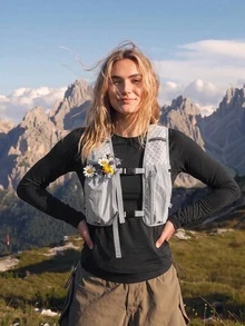 WanderVale Women's Geometric Pattern Zipper Design Outdoor Vest - Light Grey - View 5