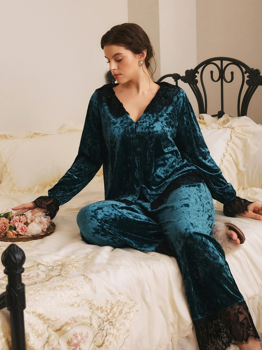 Côtesoire South French Elegant Mature Diamond Velvet & Lace Patchwork Open Front Plus Size Pajama Set - Dark Green - View 1