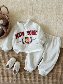 SHEIN 中性嬰兒男/女童 幼兒 2件組 秋冬抓絨內裡加厚休閒可愛 2合1立領衛衣套裝 嬰兒冬季套裝 聖誕 運動服 慢跑褲 - 淺灰色 - 查看 3