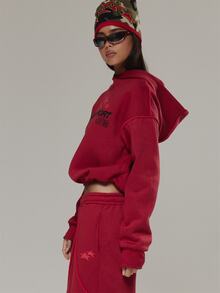 Musera Sport Sweatshirt Hoodie Oversized dengan Logo Grafis di Bagian Depan dan Lis Kontras, Cocok untuk Aktivitas Luar Ruangan, Olahraga, dan Gym, Terra Peak. - Merah - View 4