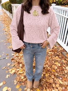 SHEIN EZwear 海外長袖淺粉色豹紋印花T恤，秋季上衣，適合日常通勤、聚會、秋冬/夏季、聖誕節、新年、感恩節、派對、婚禮、海灘、畢業典禮、優雅、外出、約會、通勤、情人節、優雅、度假、Y2K、畢業典禮等場合 - 彩色 - 查看 7