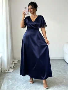 Juhart 大尺碼女款V領蕾絲拼接休閒派對洋裝 - 藏蓝色 - 查看 4