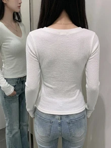 DAZY 女款V領純色極簡性感長袖優雅T恤 秋季 - 白色 - 查看 4