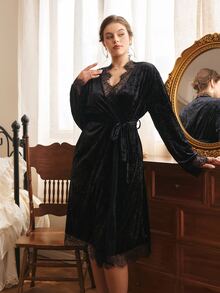 Côtesoire Plus Size Women's Glossy Velvet Lace Long Robe - Black - View 3