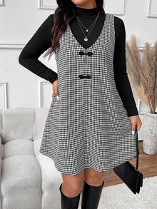 Lounesse Plus Size Women Solid Color Long Sleeve T-Shirt And Houndstooth Pattern Button Design Sleeveless Dress Elegant 2 Pieces Set - Black and White - View 5