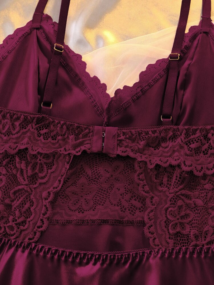 DelicateAllure Sexy Backless Lace Hollow Patchwork Satin Slip Nightgown For Women - Maroon - View 3