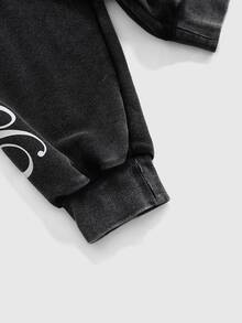 Betty Boop | ROMWE IP Collaboration Betty Vintage Street Style Large Graphic Print Snow-Wash Fabric Plus Size Loose Fit Sweatshirt Pullover - Black - View 3