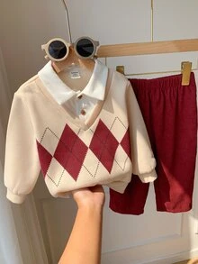 SHEIN 男女嬰兒適用，男嬰 2 件組秋冬加厚抓絨休閒可愛學院風衛衣套裝，Polo 領燈芯絨長褲套裝，嬰兒冬季穿搭套裝，聖誕 - 紅色 - 查看 4