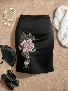 EastFlair Plus Size Women's Floral Embroidered Elegant Bodycon Skirt - Black - View 6