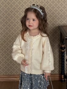DAZY Cardigan Rajut Kancing Tunggal untuk Bayi Perempuan dengan Hiasan Rumbai, Leher Bulat, Lengan Panjang, dan Renda Kontras - Krem - View 3