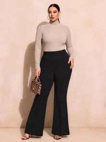 SHEIN SXY 大尺碼女款卡其色高領修身T恤，休閒極簡風，適合春秋穿著 - 杏色 - 查看 4